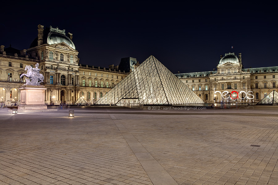 Nocturna_Louvre
