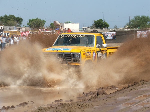 4X4_Race_by_landzero