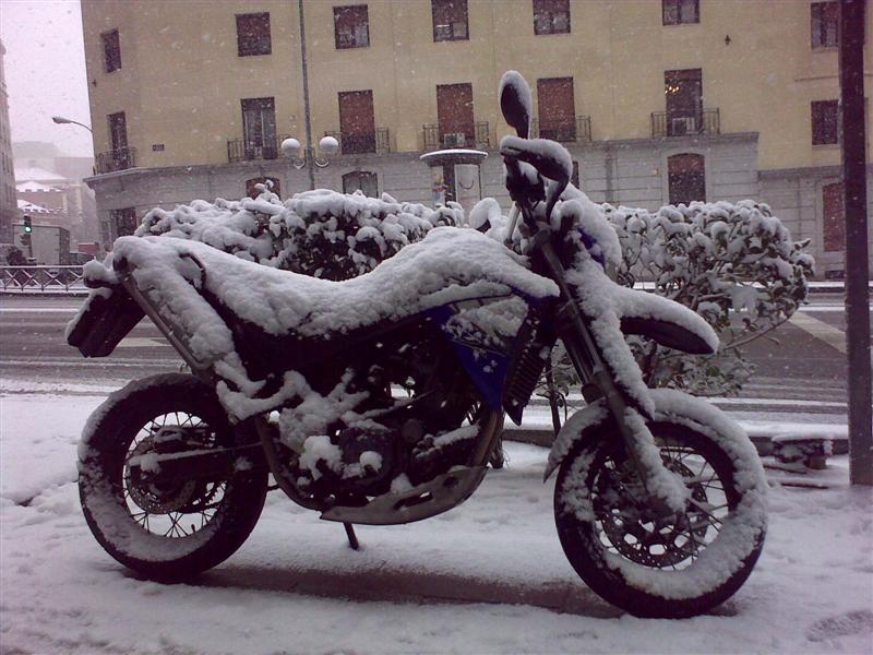 Moto-nieve_Medium_