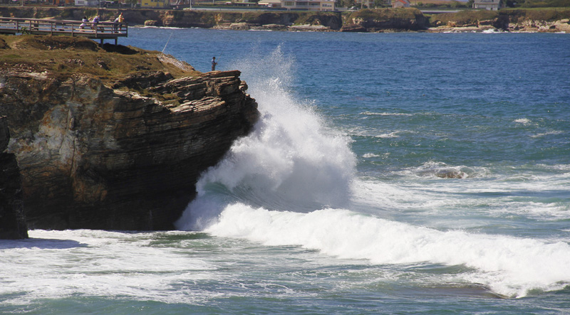 Playa_de_las_Catedrales-03_rec_red