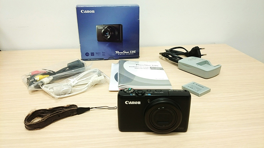 canon-powershot-s95_25484807918_p