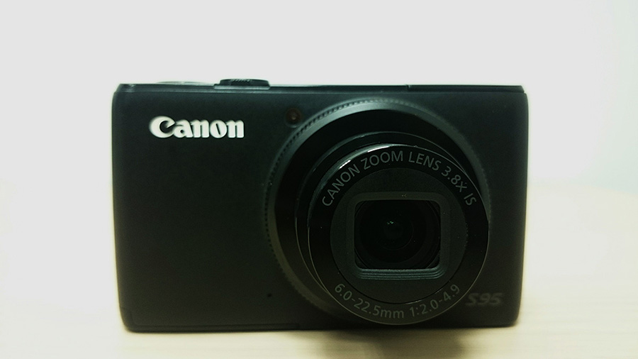 canon-powershot-s95_39353382481_p