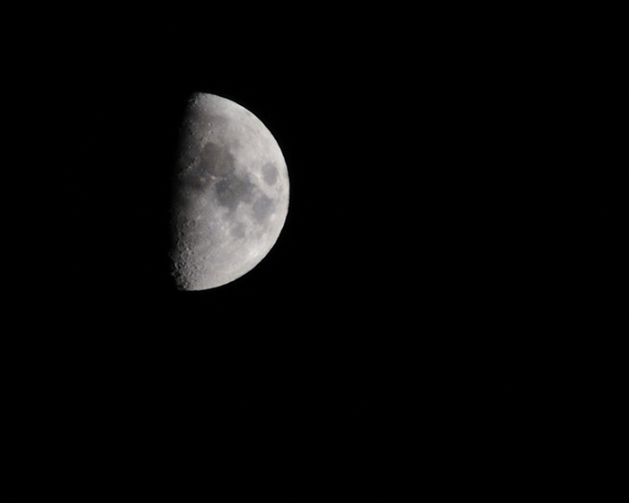 luna210