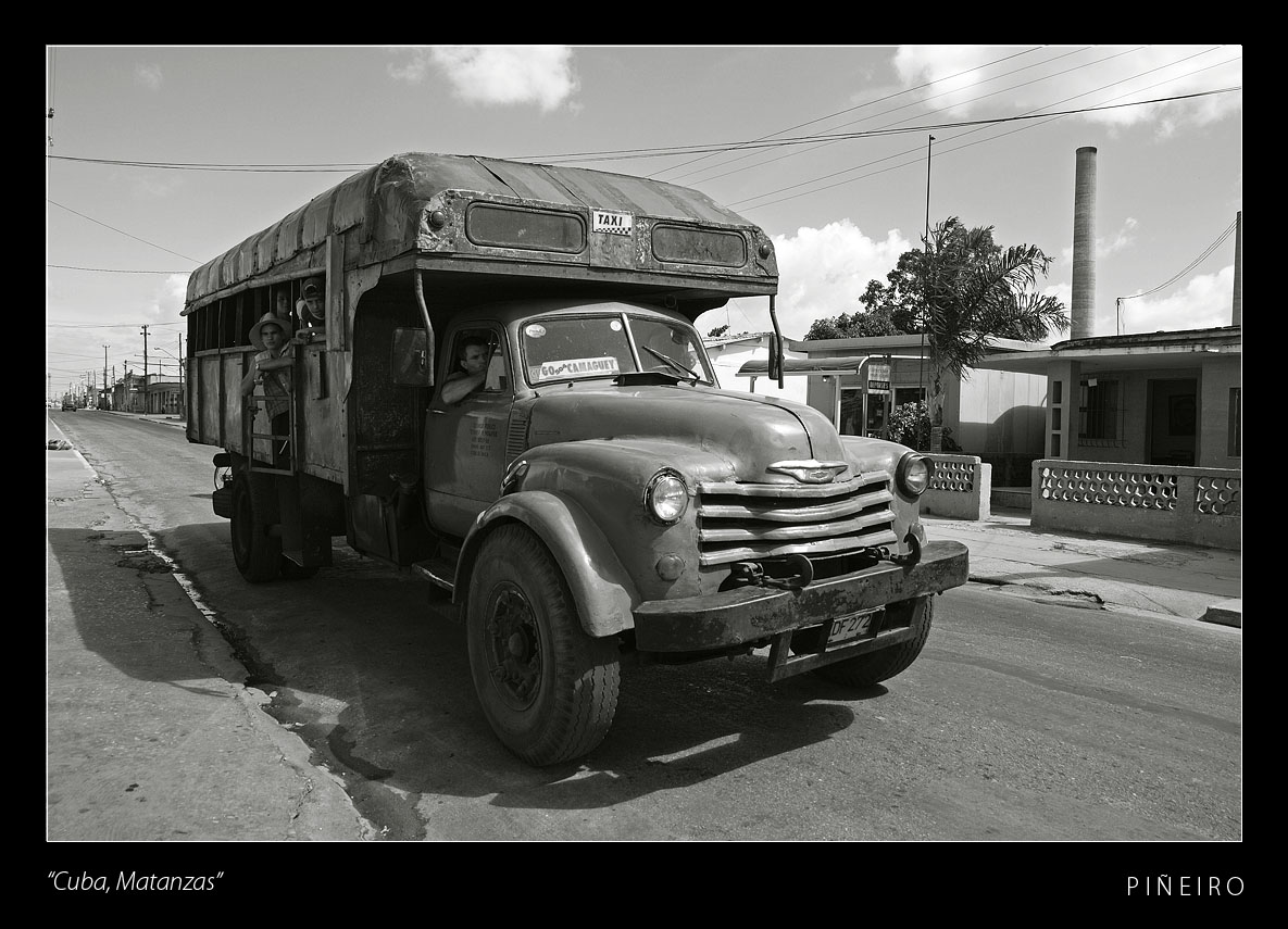 http://www.canonistas.com/galerias/data/500/taxi_camion.jpg