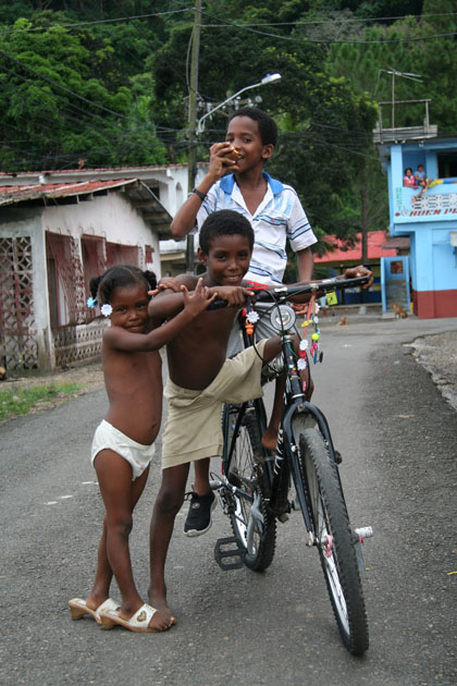 6e94fd78a8ebe3bd559e5058f0f7985d