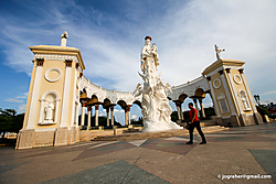 Monumento a la Virgen de Chiquinquira MG_02055.jpg