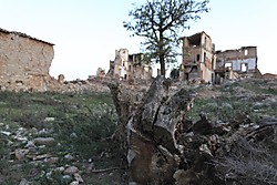 16abr2011belchite058.JPG