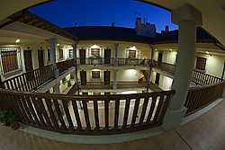 ej_52_la_ventana_indiscreta_900x600.jpg