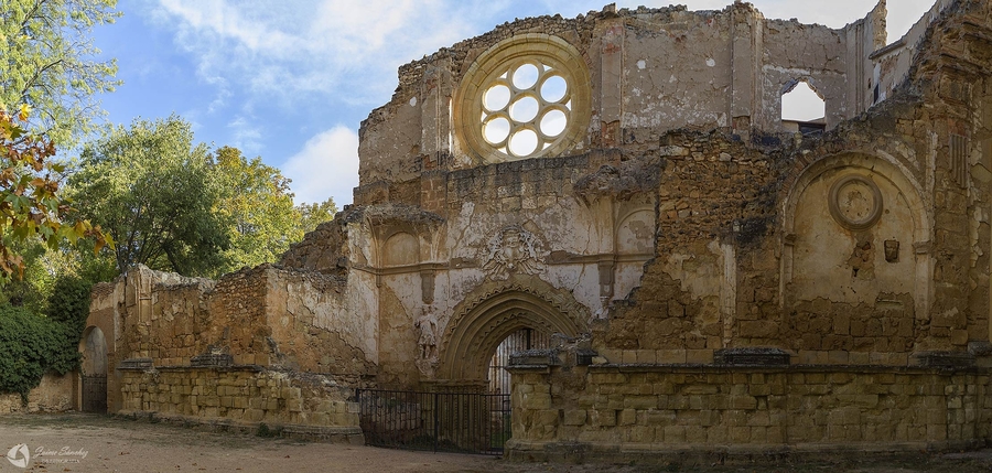 Trasera del Monasterio de Piedra.