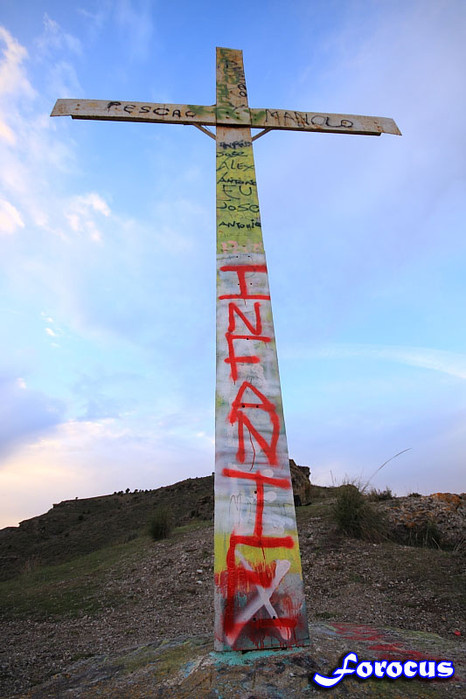 Cruz Monte El Hacho