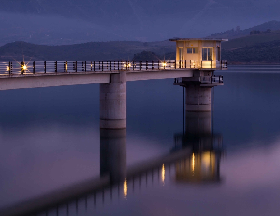 Lago y Presa