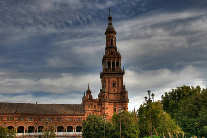 HDR Torre Plaza armas