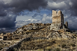 Castillo_2_1200x800.jpg