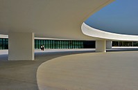 Centro_Niemeyer_jpg.JPG