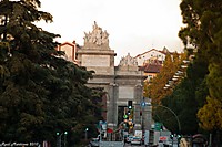 Puerta-Toledo-desde-Piramides.jpg