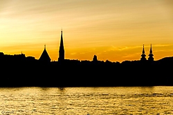 SG_3007_vweb.jpg