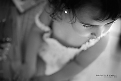 Shiny-eyes-_-jewelry.jpg
