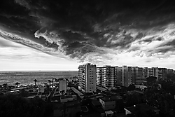 Tormenta_de_verano_BN.jpg
