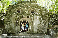 bomarzo_cueva.jpg