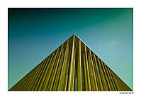 piramide.jpg