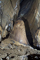 stalagmita_1-2p.jpg