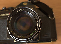 yashica_50-1_4.jpg