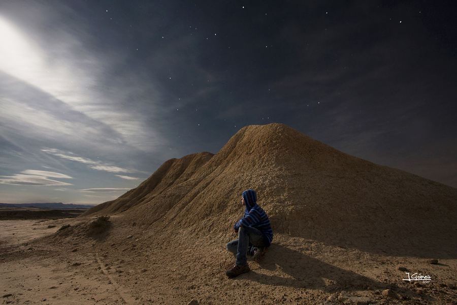 Contemplando la luna
