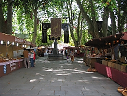 Plaza_Azcarraga_A_Coru_a_02-07-12.JPG