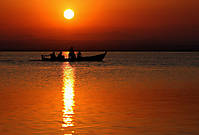 Turistas_en_la_Albufera.jpg