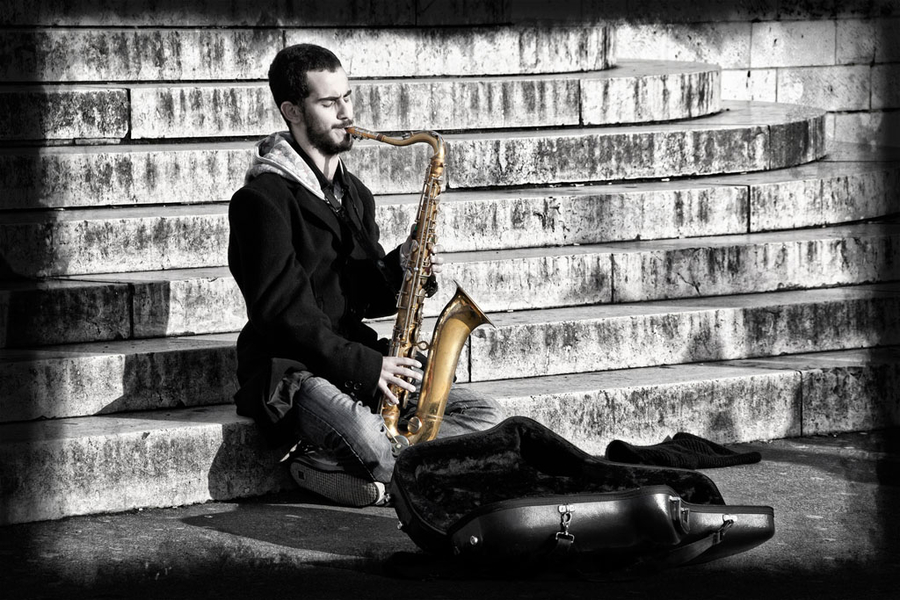 Saxofonista Parisino