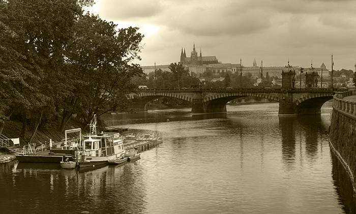 Barcaza en Praga