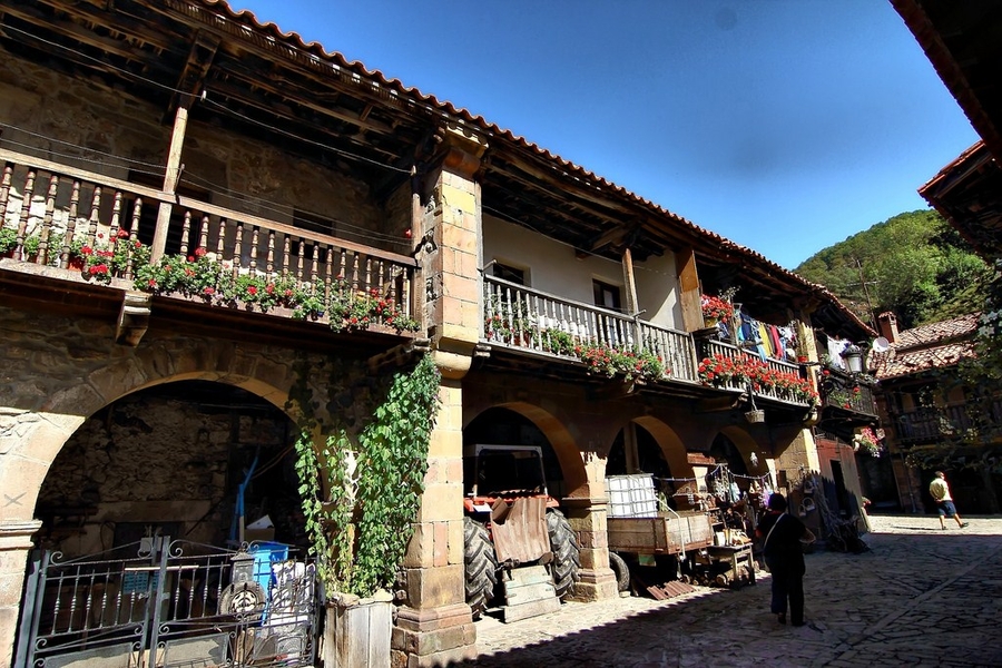Barcena Mayor (Cantabria)