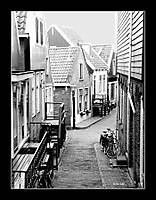Volendam_pueblo_costero_en_Holanda.jpg
