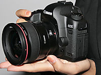 EOS_5D_MarkII1.jpg