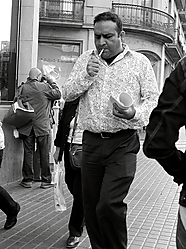 STOLEN_PHOTO_IN_PELAYO_STREET.JPG